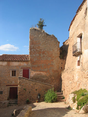 Torres de la Muralla de Alpuente Torres de la Muralla de Alpuente