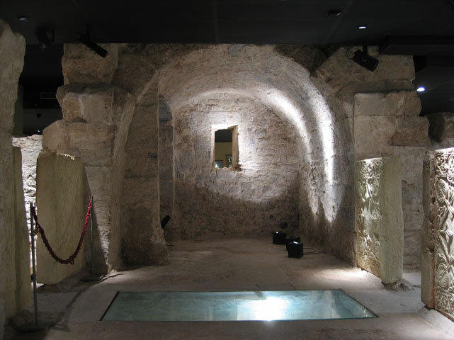 Cripta arqueológica de la Cárcel de San Vicente