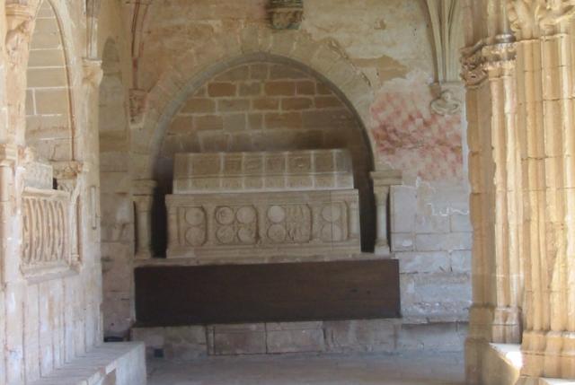 Sepulcro primitivo de los Montcada (Monasterio de Santes Creus)